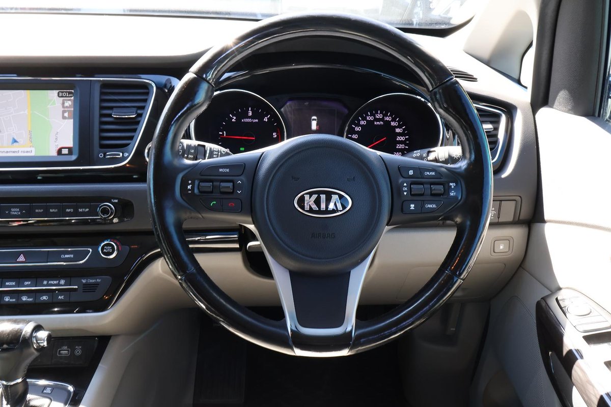 2015 Kia Carnival Platinum YP MY15 image 9