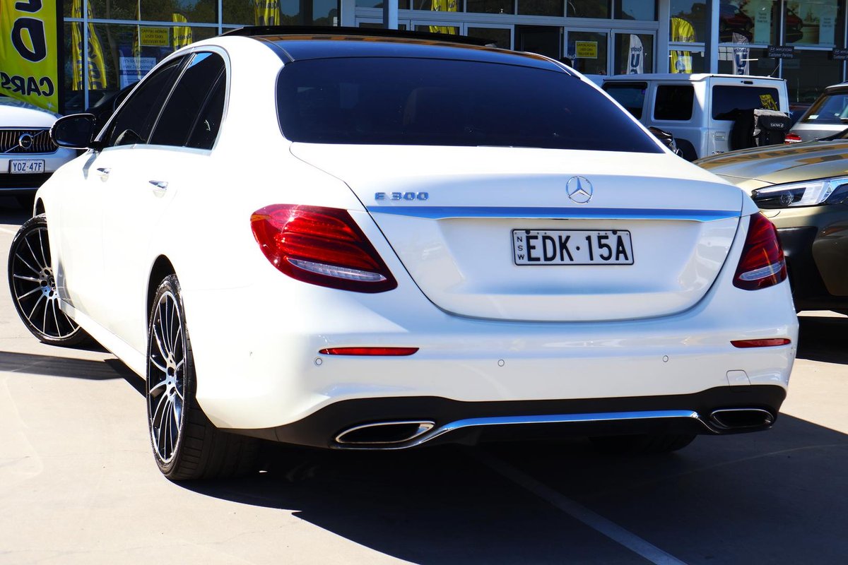 2019 Mercedes-Benz E-Class E300 W213 image 4