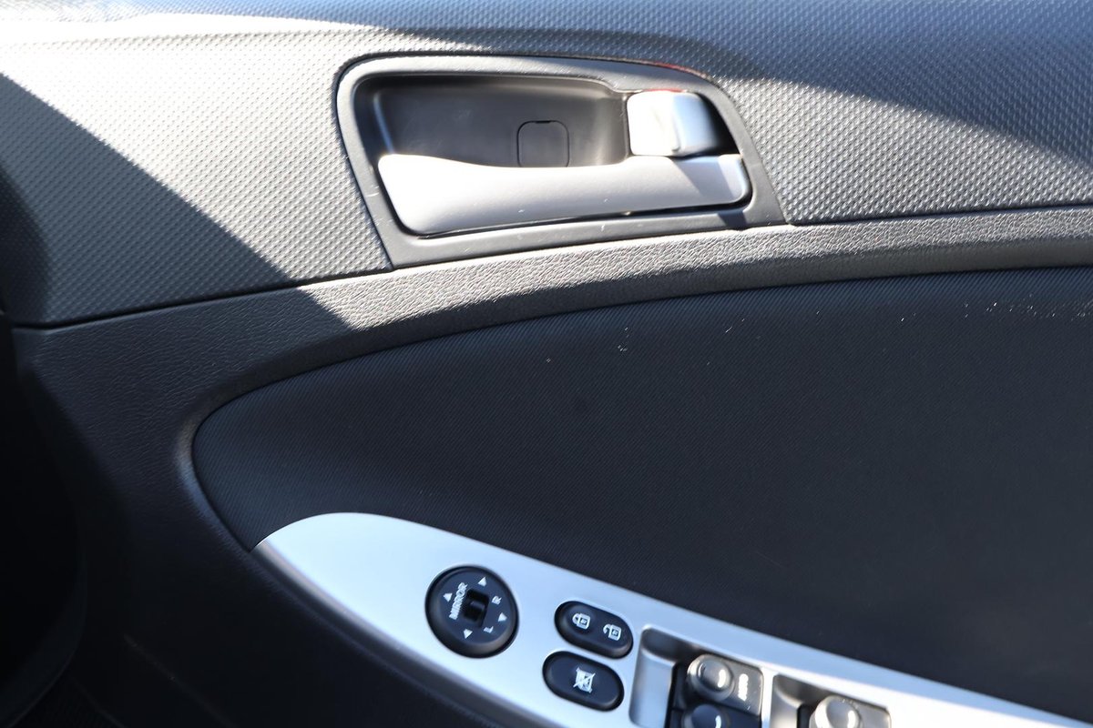 2019 Hyundai Accent Sport RB6 MY19 image 18