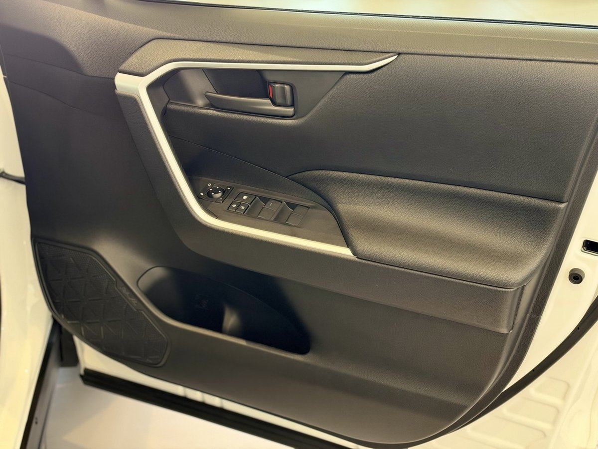2025 Toyota RAV4 GX AXAH52R image 12