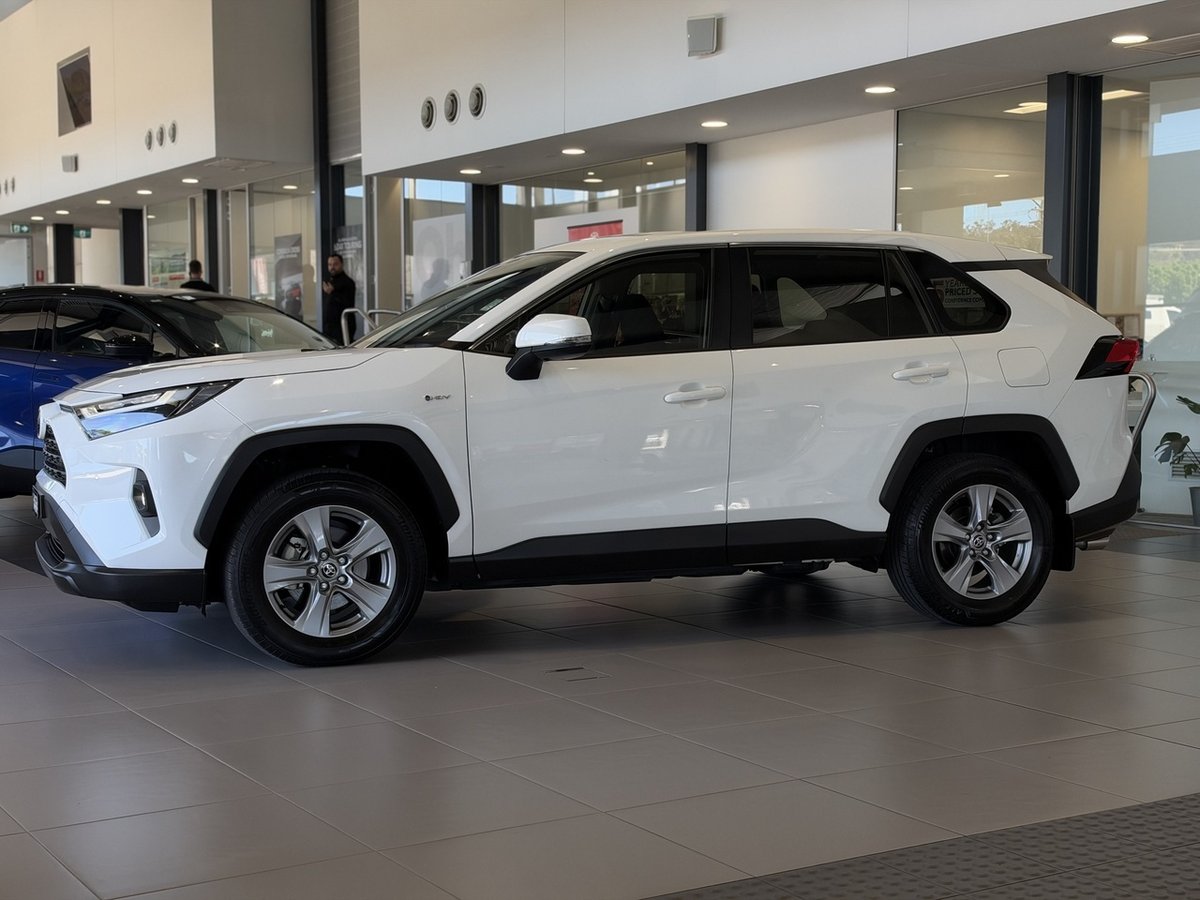 2025 Toyota RAV4 GX AXAH52R image 3