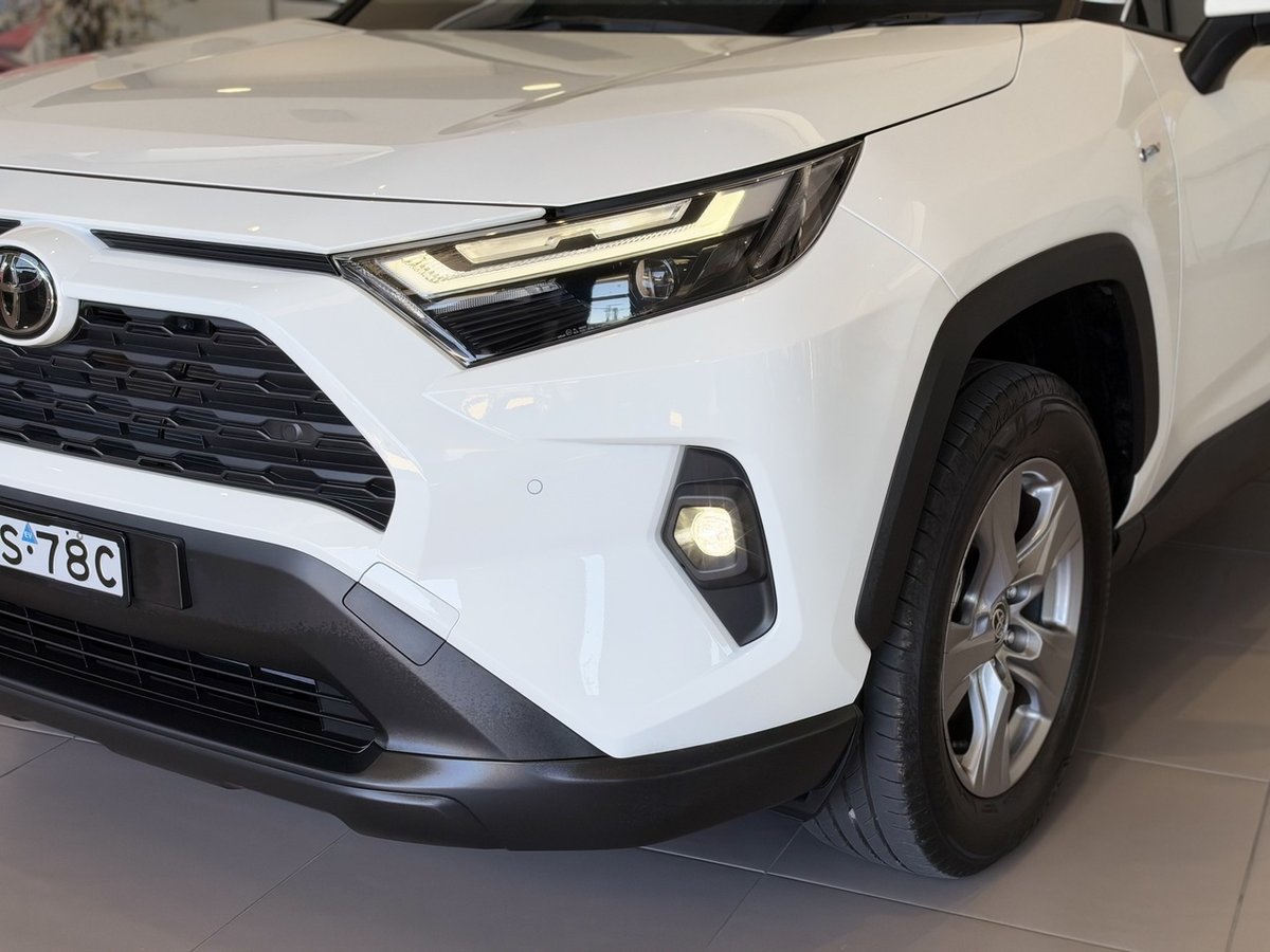 2025 Toyota RAV4 GX AXAH52R image 4