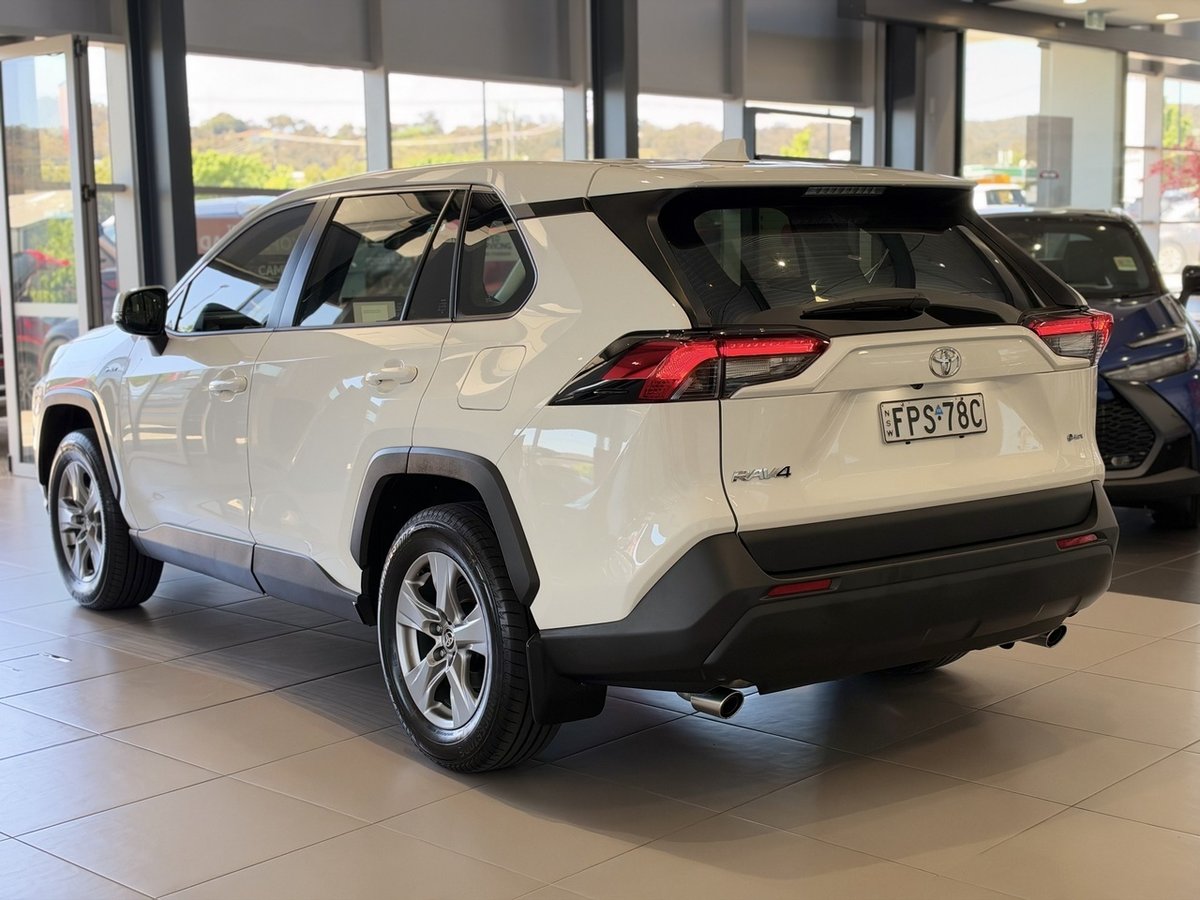 2025 Toyota RAV4 GX AXAH52R image 6