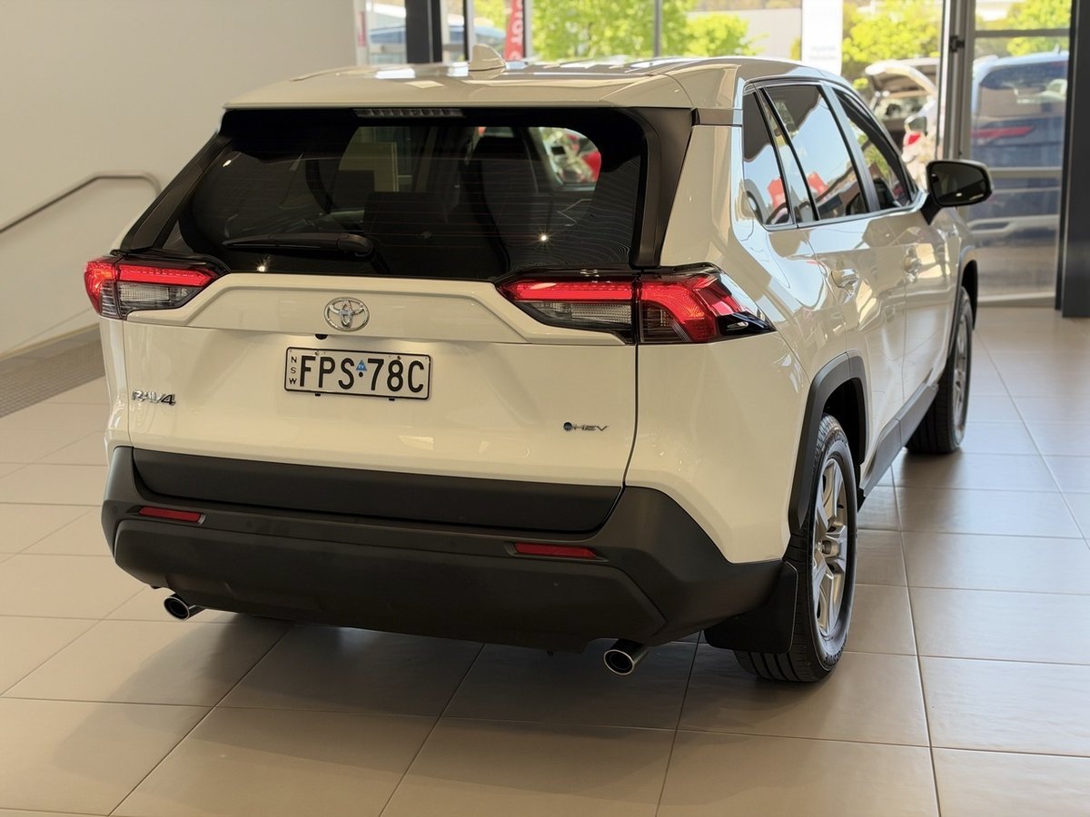 2025 Toyota RAV4 GX AXAH52R image 7