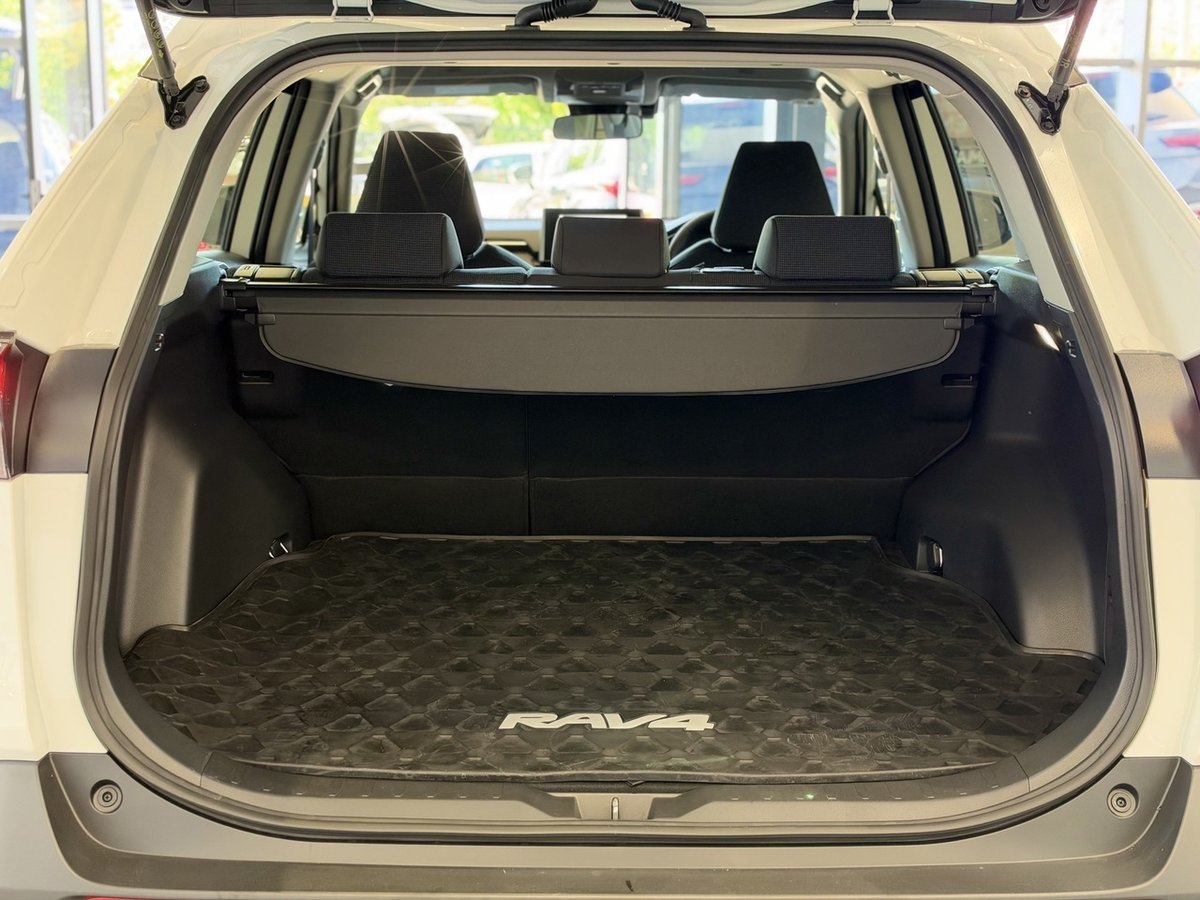 2025 Toyota RAV4 GX AXAH52R image 9
