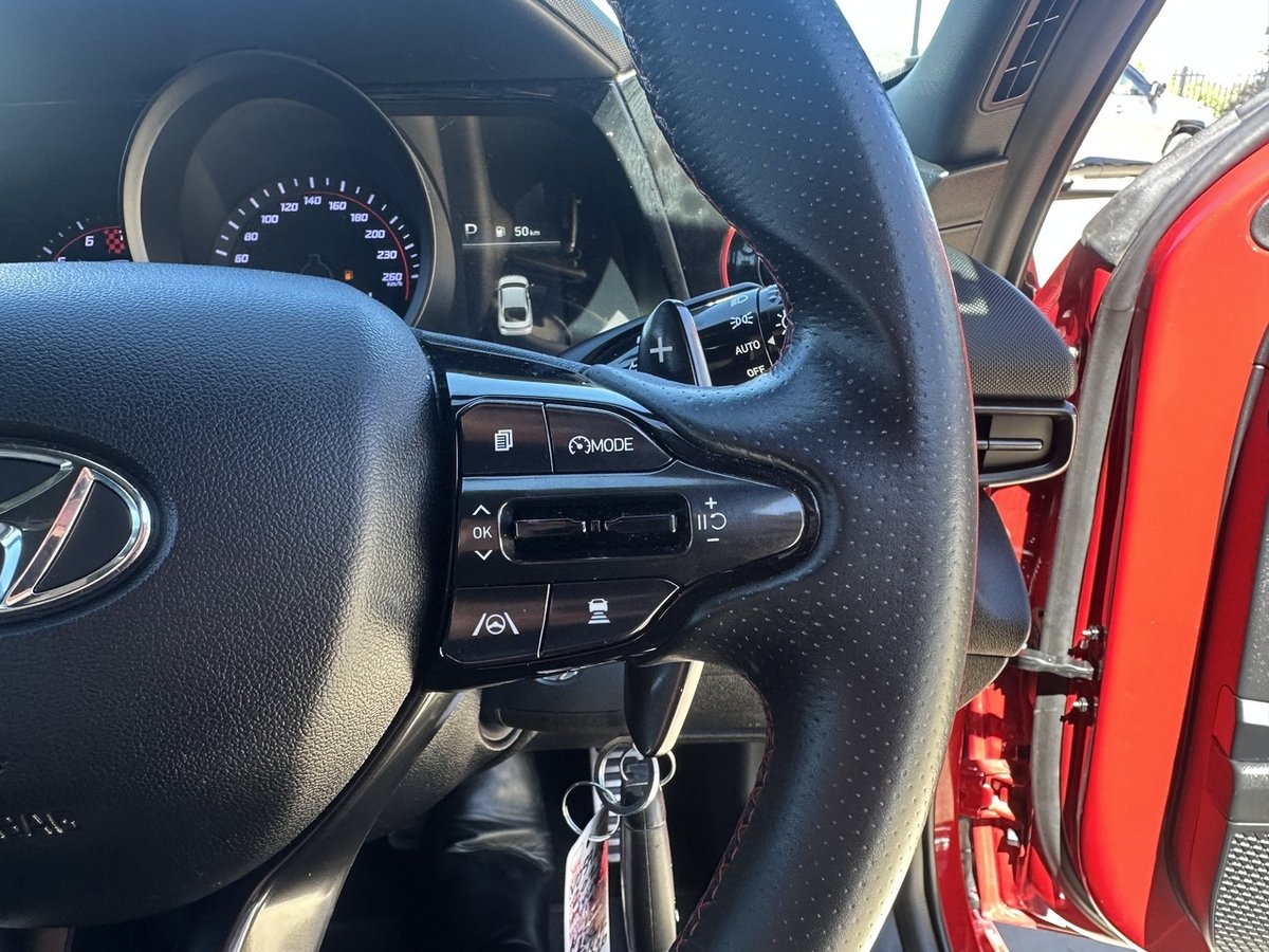 2013 Hyundai i30 SR GD2 MY14 image 16