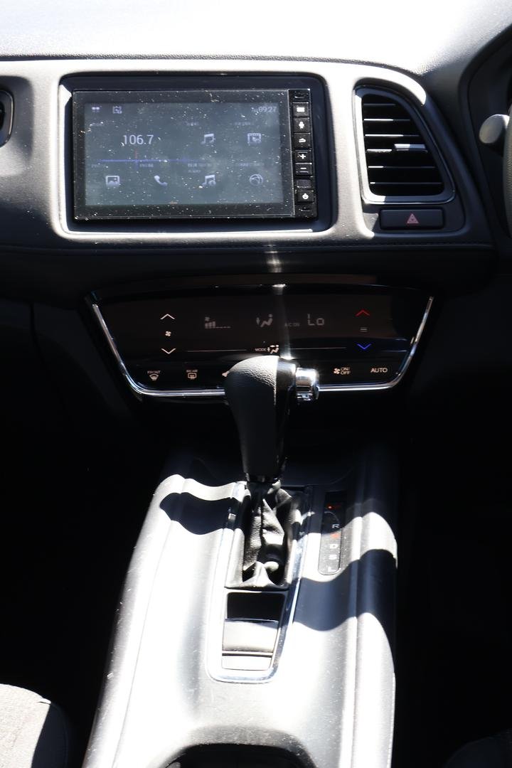 2020 Honda HR-V VTi MY21 image 18
