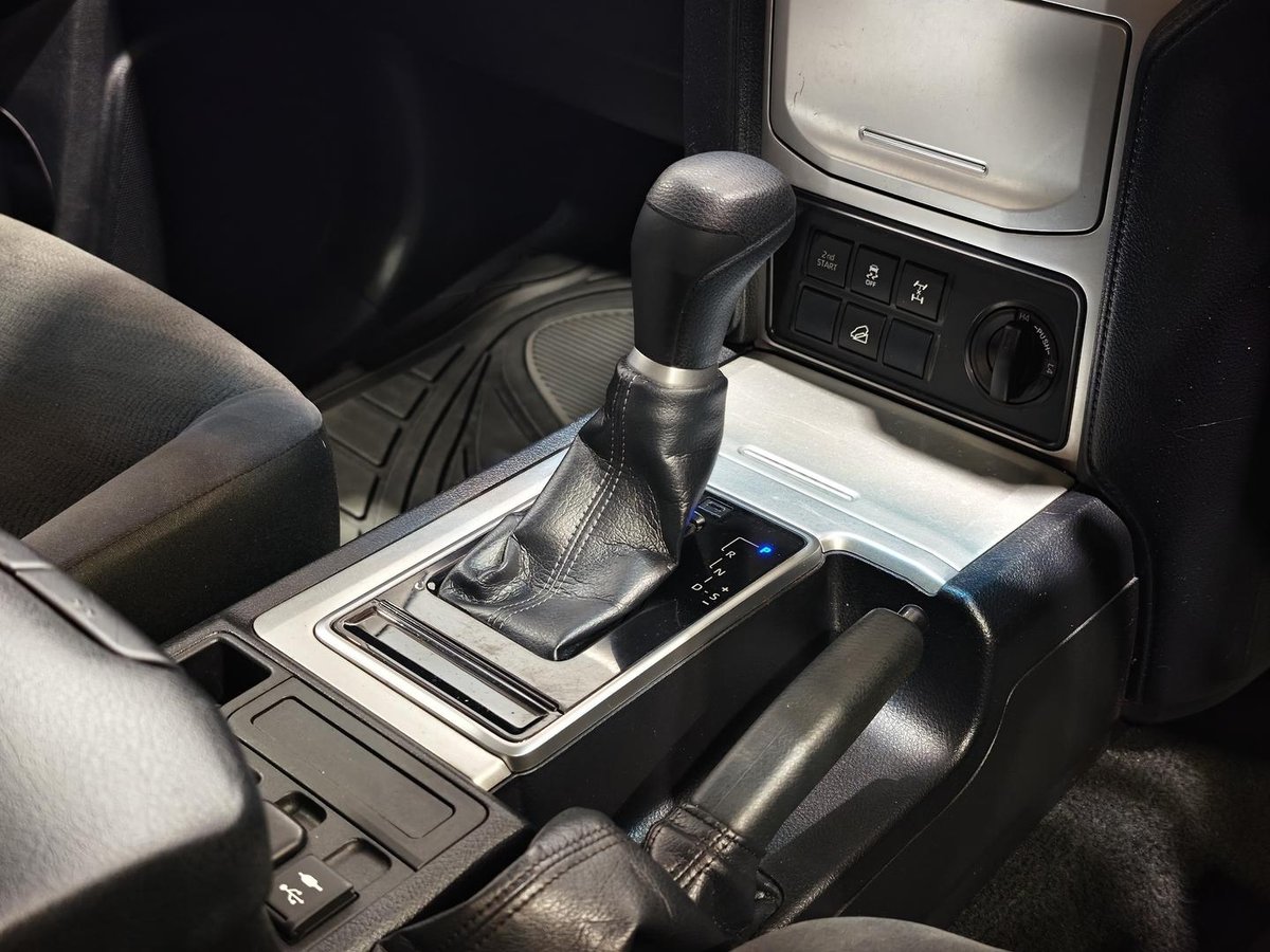 2018 Toyota Landcruiser Prado GX GDJ150R 4X4 Dual Range image 14