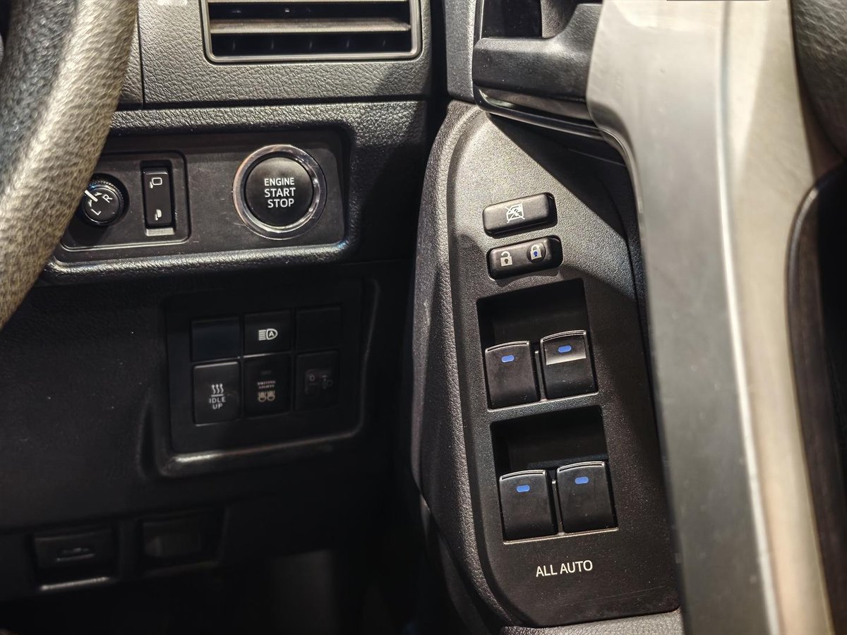2018 Toyota Landcruiser Prado GX GDJ150R 4X4 Dual Range image 15