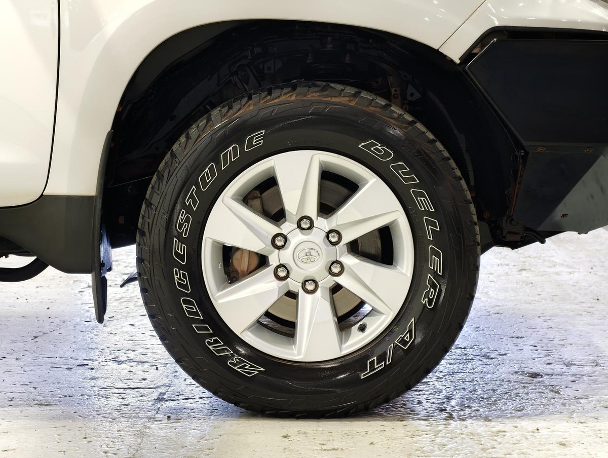 2018 Toyota Landcruiser Prado GX GDJ150R 4X4 Dual Range image 5