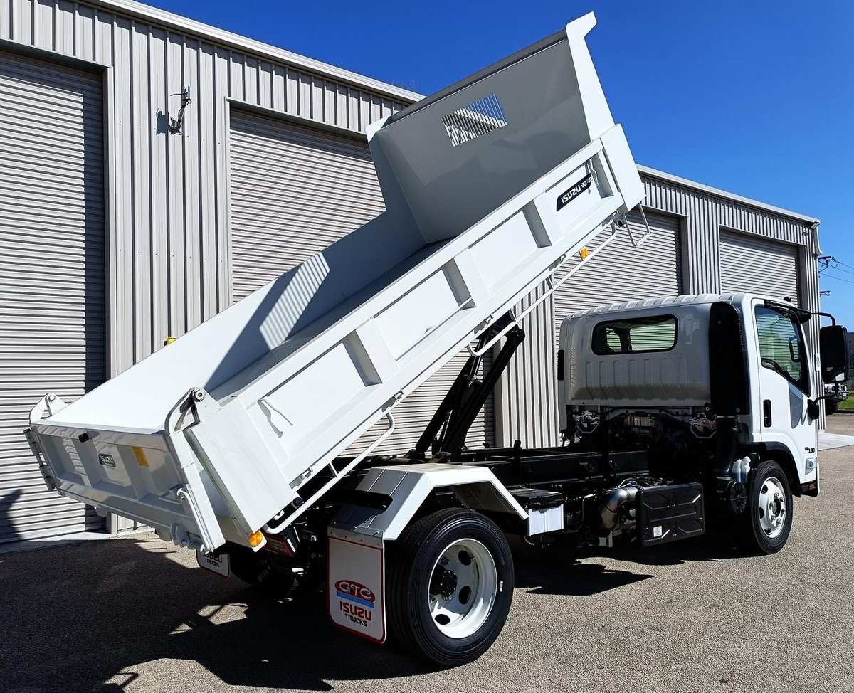 2026 Isuzu N Series NQR 88/80-190 AM D38 Tipper image 11