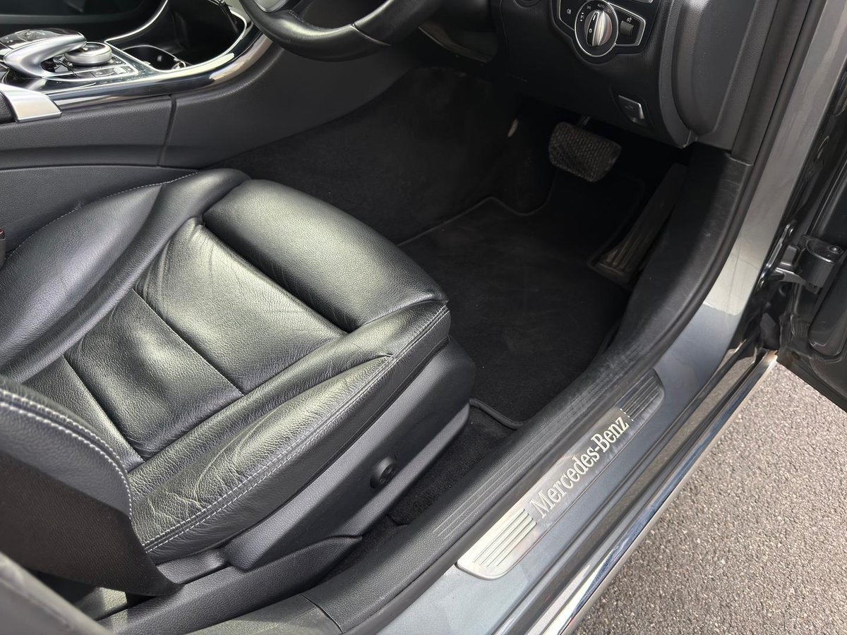 2019 Mercedes-Benz C-Class C300 W205 image 32