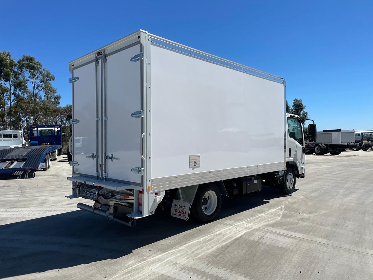 2026 Isuzu N Series NNR 45-150 DT D34 image 6
