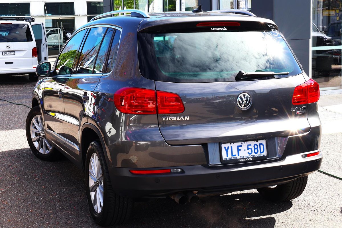 2017 Volkswagen Tiguan image 4