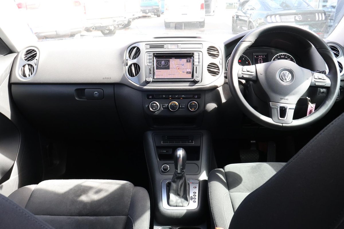 2017 Volkswagen Tiguan image 8