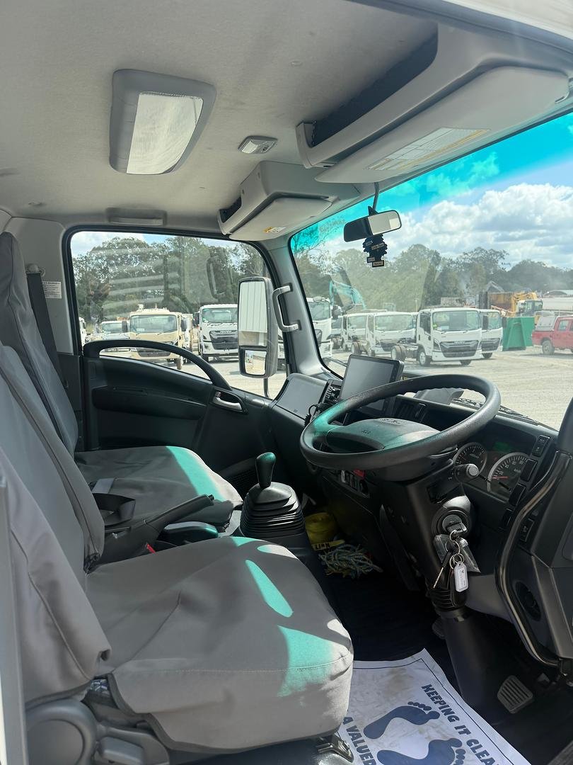 2024 Isuzu N Series image 5