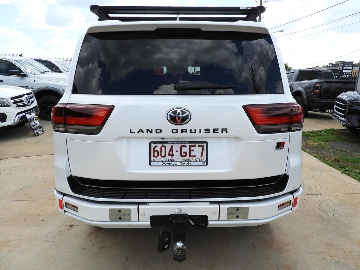 2022 Toyota Landcruiser GR Sport FJA300R 4X4 Dual Range image 5