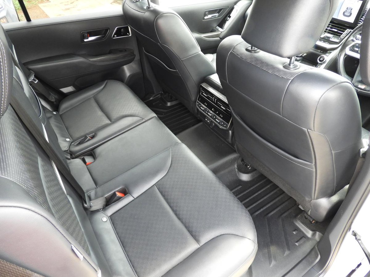 2022 Toyota Landcruiser GR Sport FJA300R 4X4 Dual Range image 9