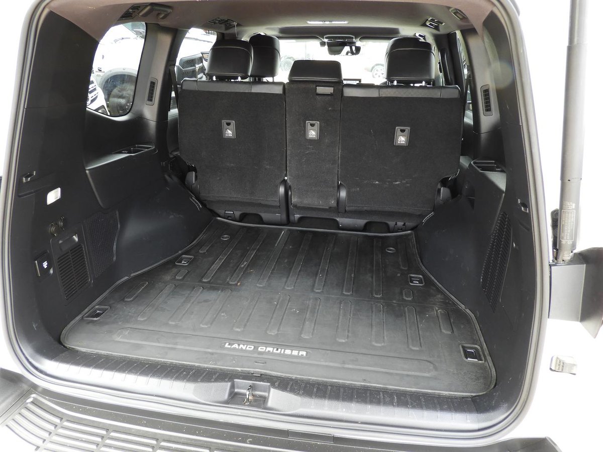 2022 Toyota Landcruiser GR Sport FJA300R 4X4 Dual Range image 11