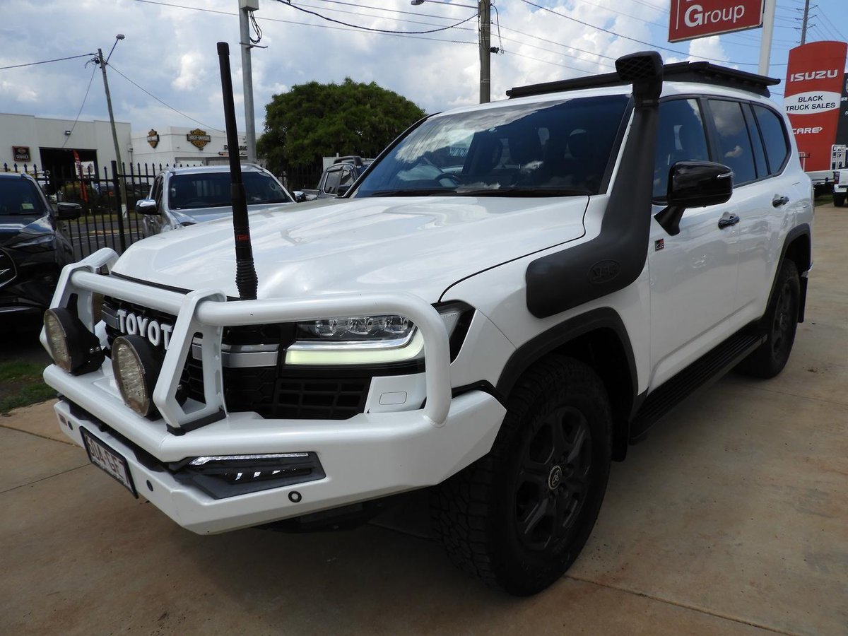2022 Toyota Landcruiser GR Sport FJA300R 4X4 Dual Range image 3