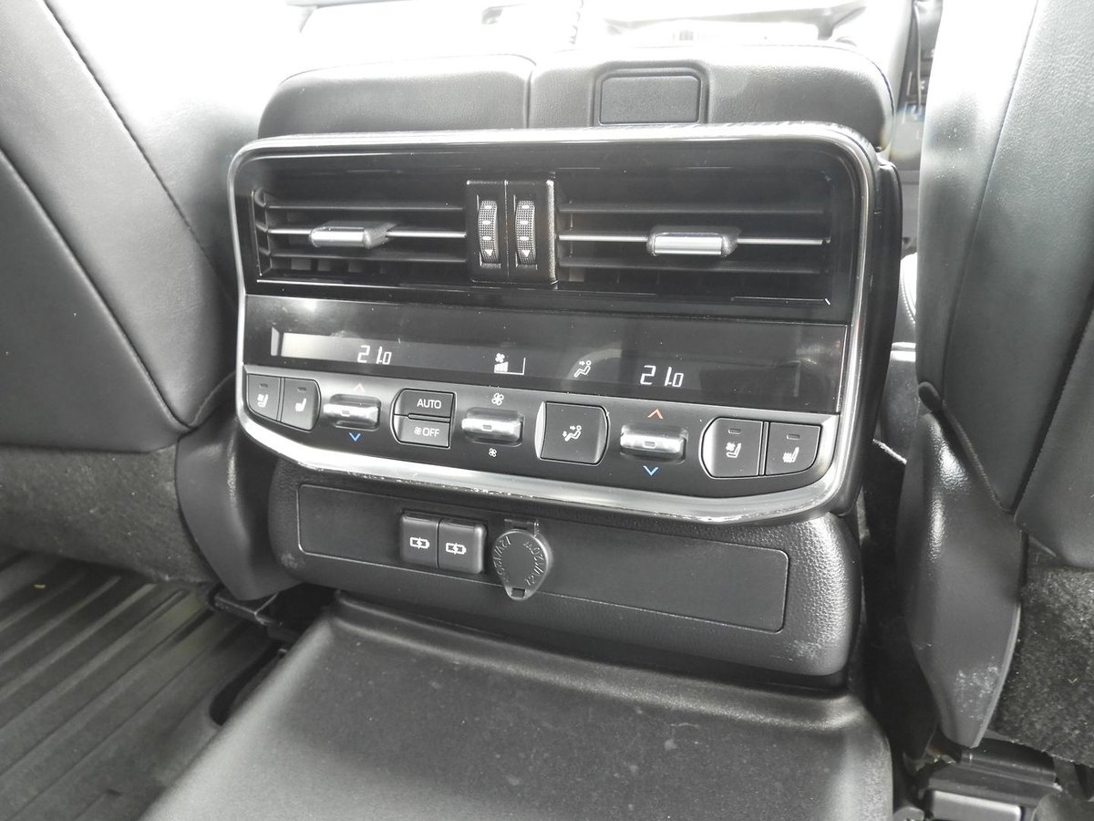 2022 Toyota Landcruiser GR Sport FJA300R 4X4 Dual Range image 21