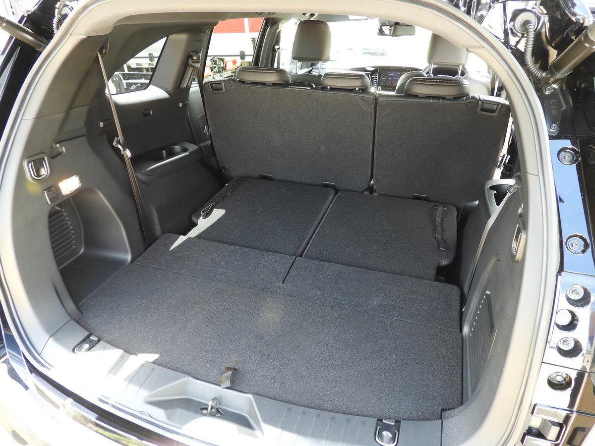 2025 Isuzu MU-X LS-T MY25.5 4X4 Dual Range image 11
