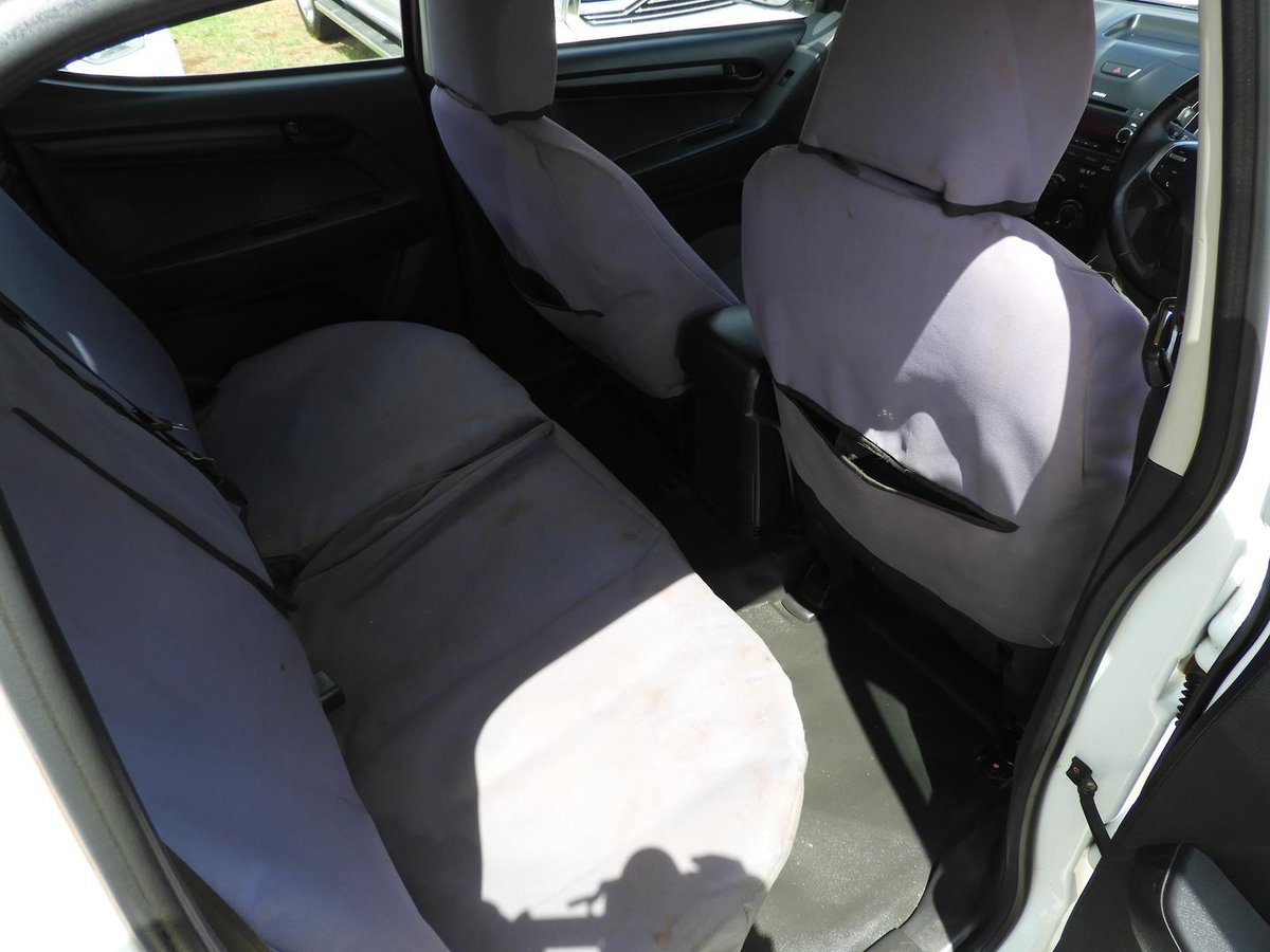 2016 Isuzu D-MAX SX MY15.5 4X4 Dual Range image 9