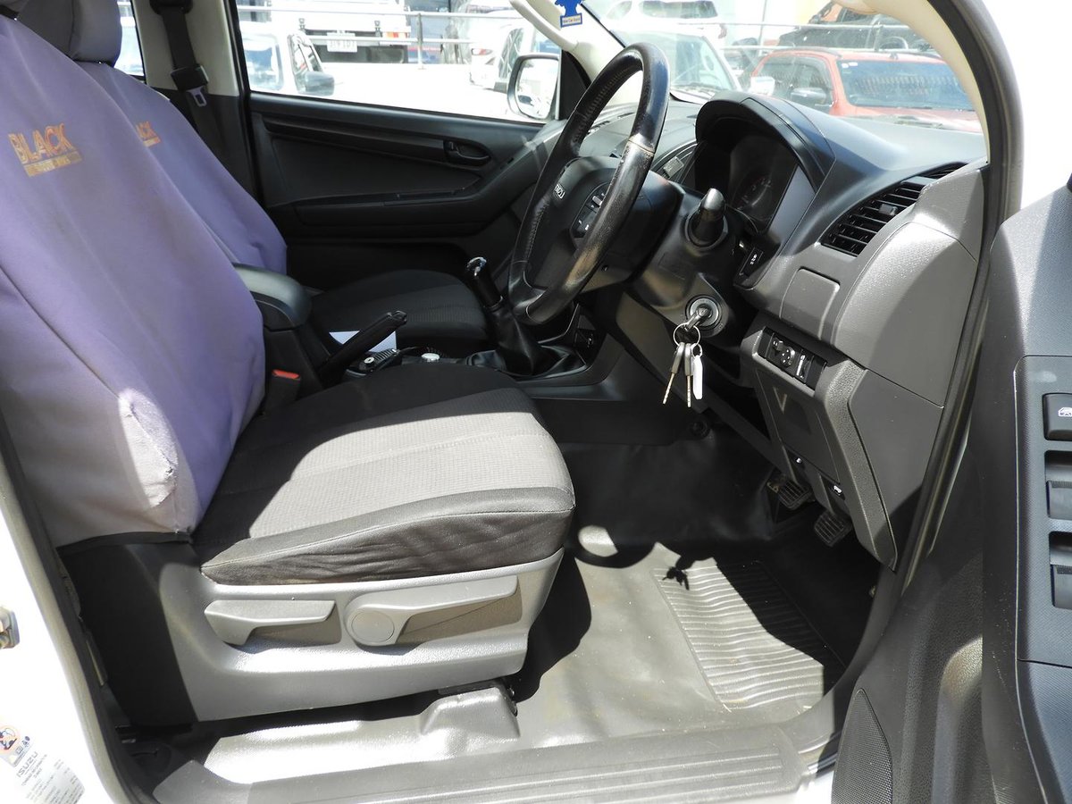 2016 Isuzu D-MAX SX MY15.5 4X4 Dual Range image 8