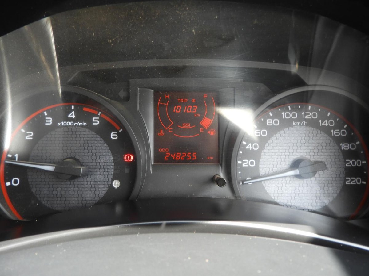 2016 Isuzu D-MAX SX MY15.5 4X4 Dual Range image 12
