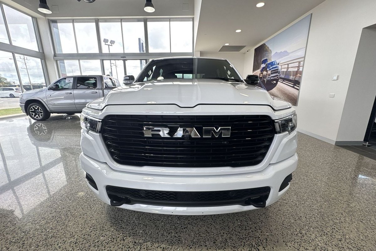 2025 RAM 1500 Laramie Sport Hurricane SO RamBox DT MY25 4X4 Dual Range image 11