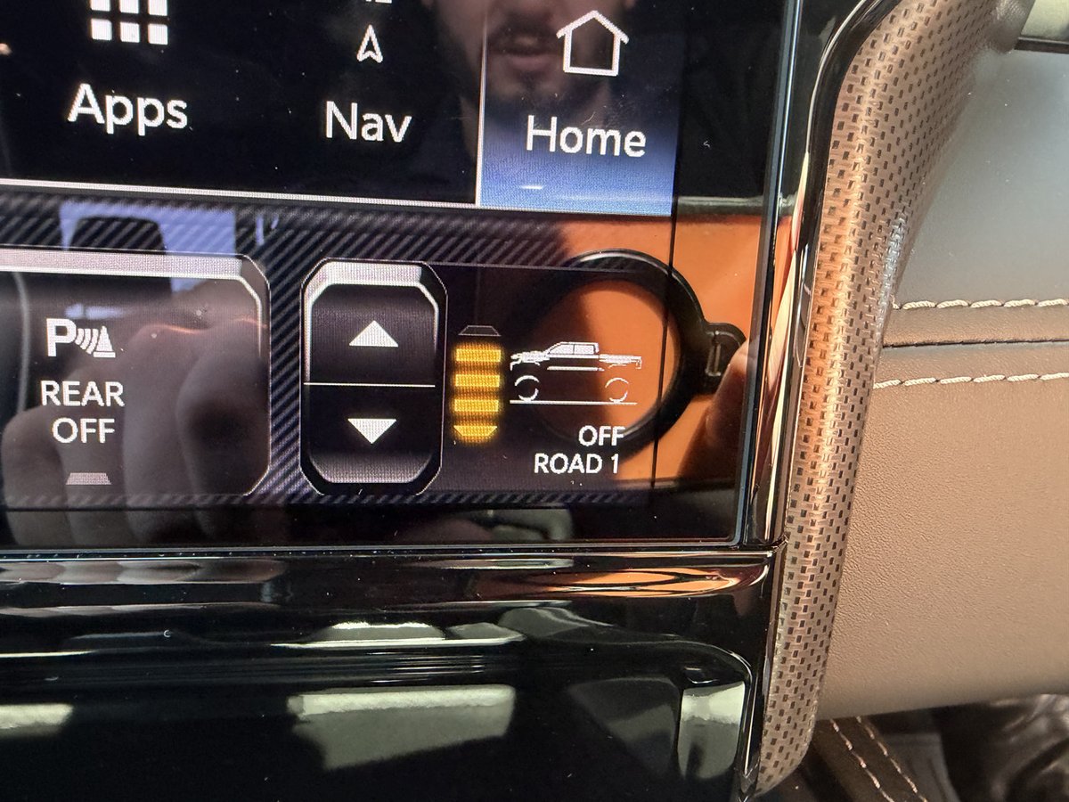 2026 Ram 1500 Limited image 15