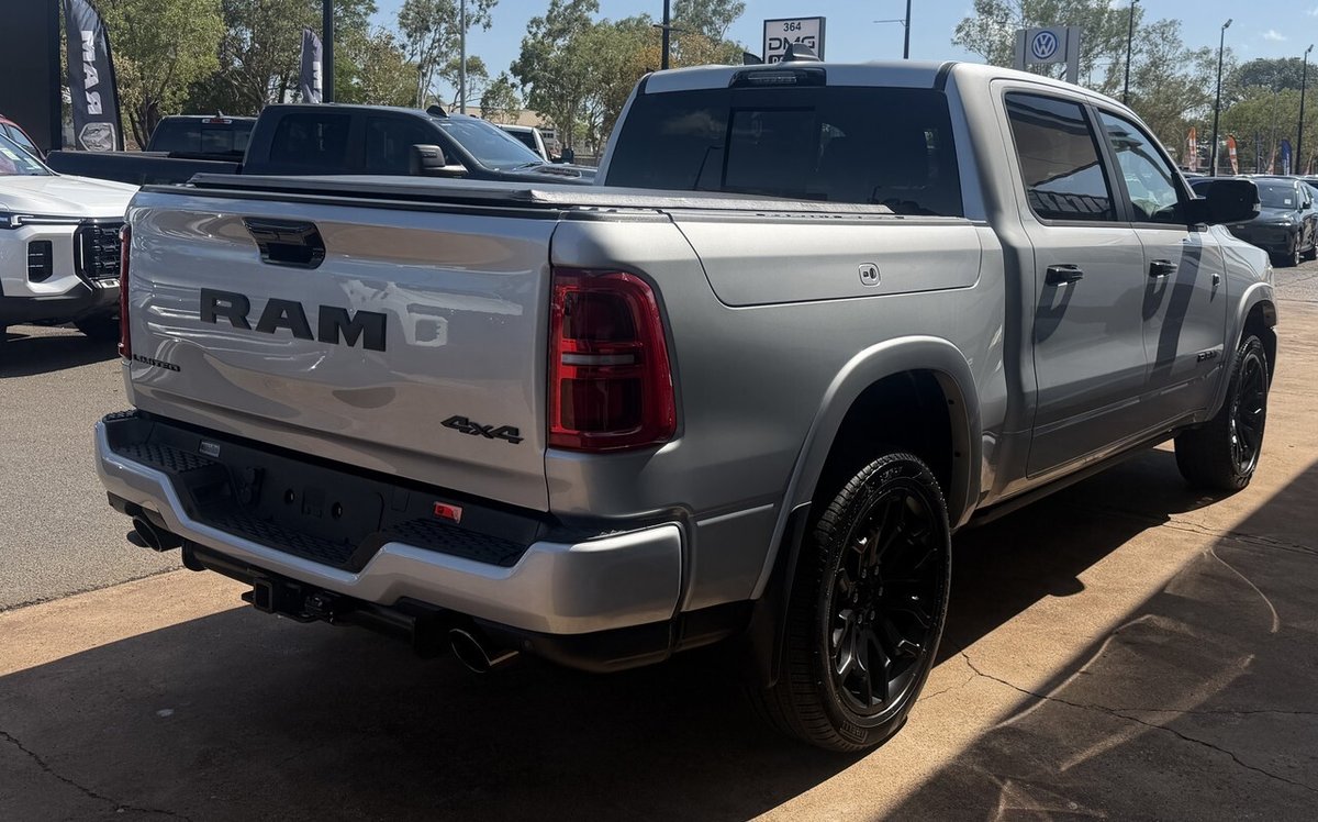2026 Ram 1500 Limited image 8