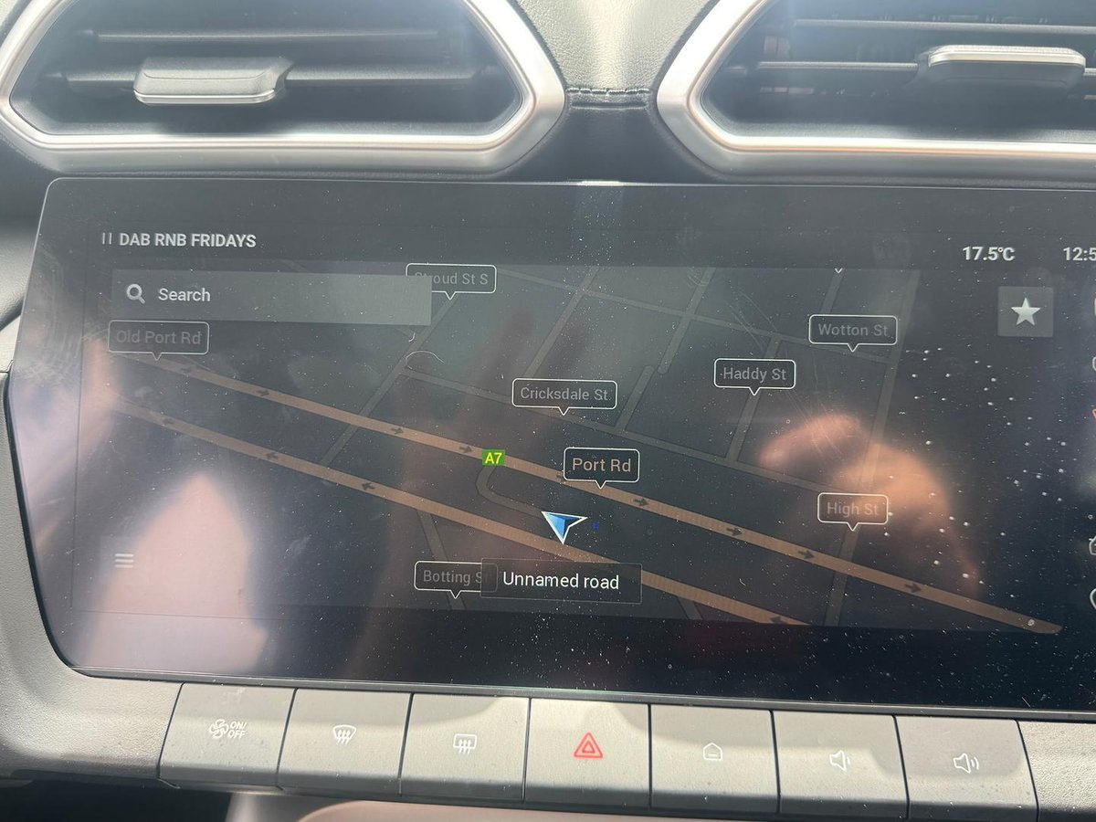 2025 MG ZS Essence Hybrid+ ZS32 MY25.5 image 25