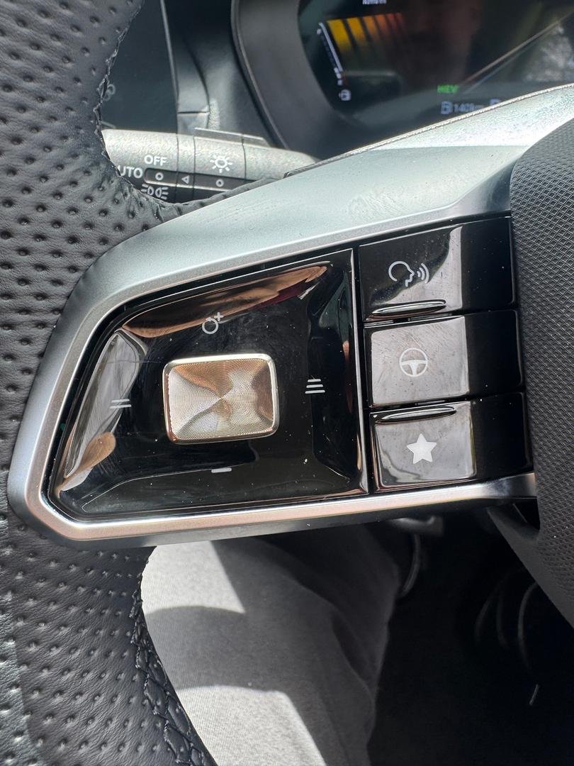 2025 MG ZS Essence Hybrid+ ZS32 MY25.5 image 16