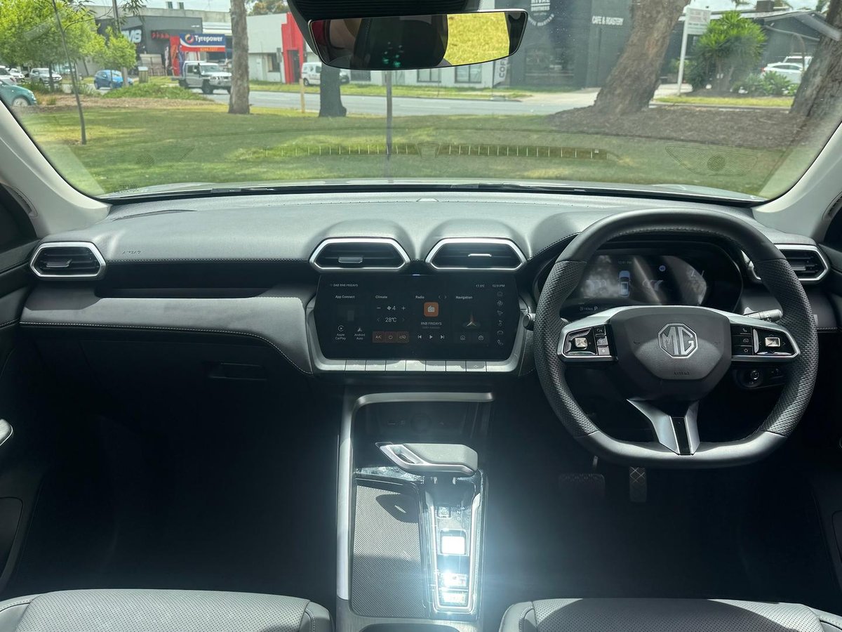 2025 MG ZS Essence Hybrid+ ZS32 MY25.5 image 10