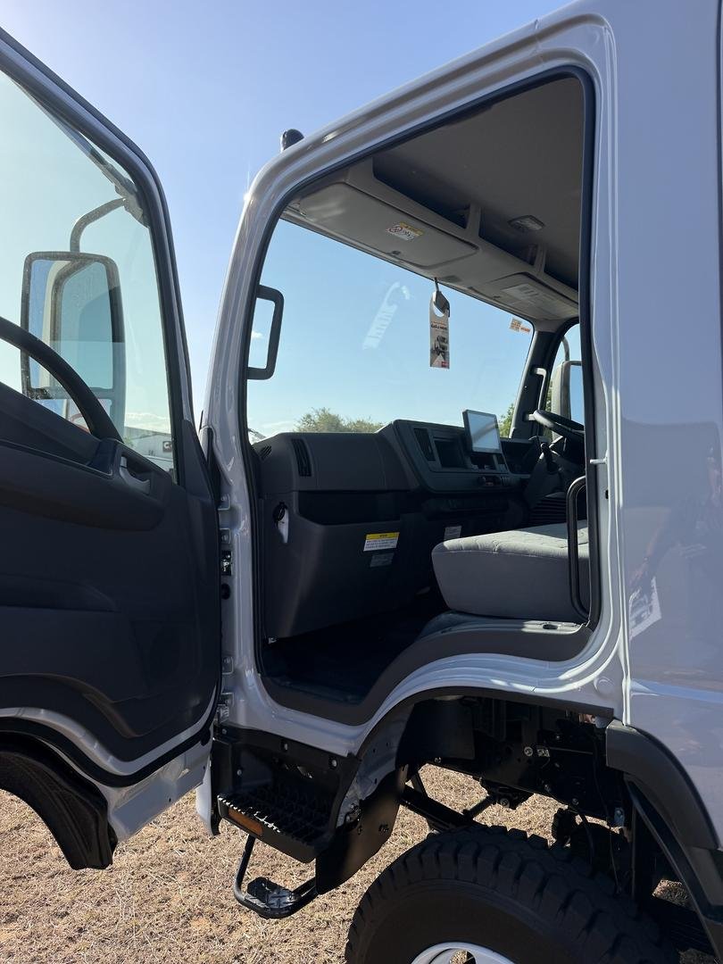 2026 Isuzu N Series image 12