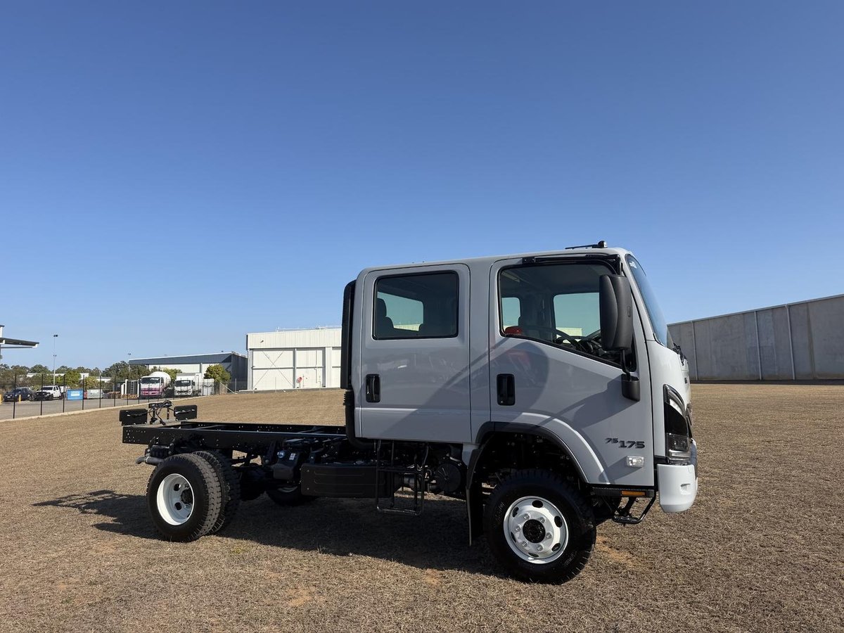 2026 Isuzu N Series image 2