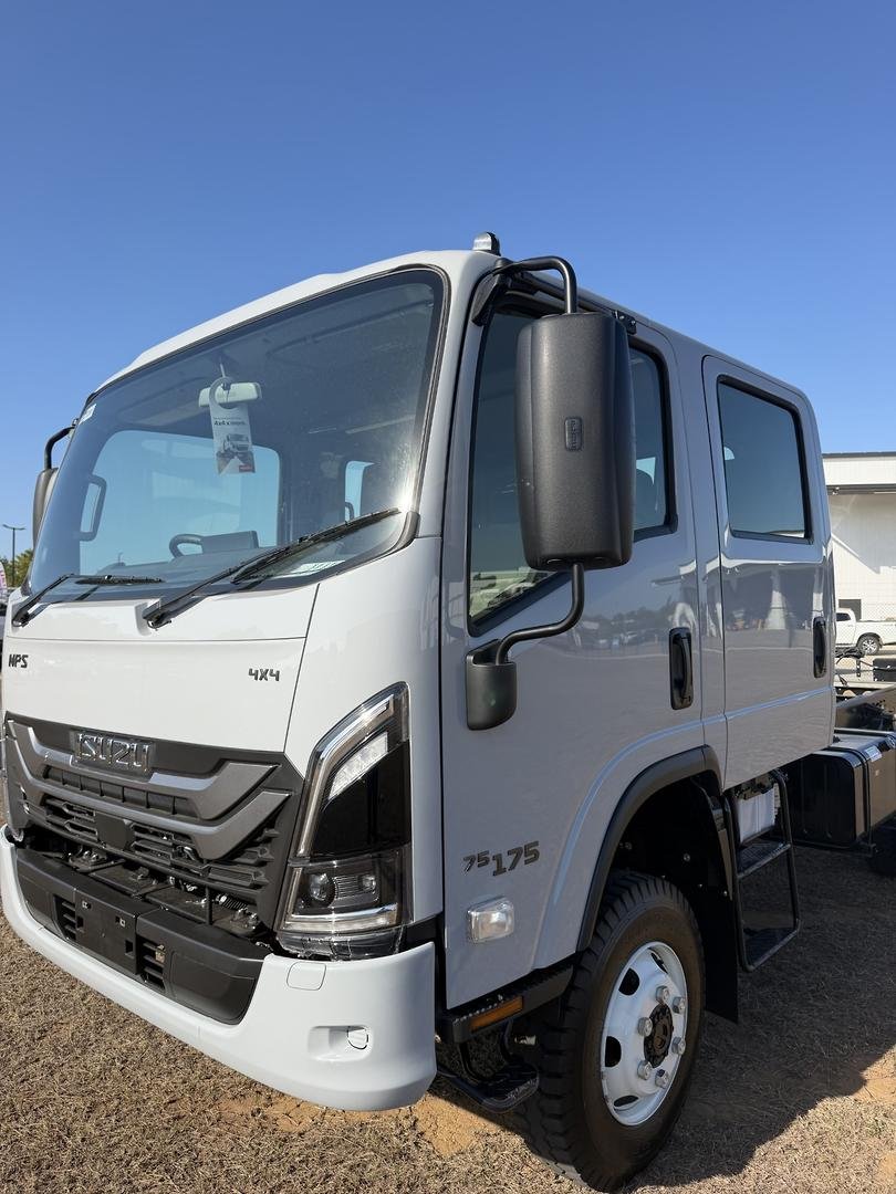 2026 Isuzu N Series image 5