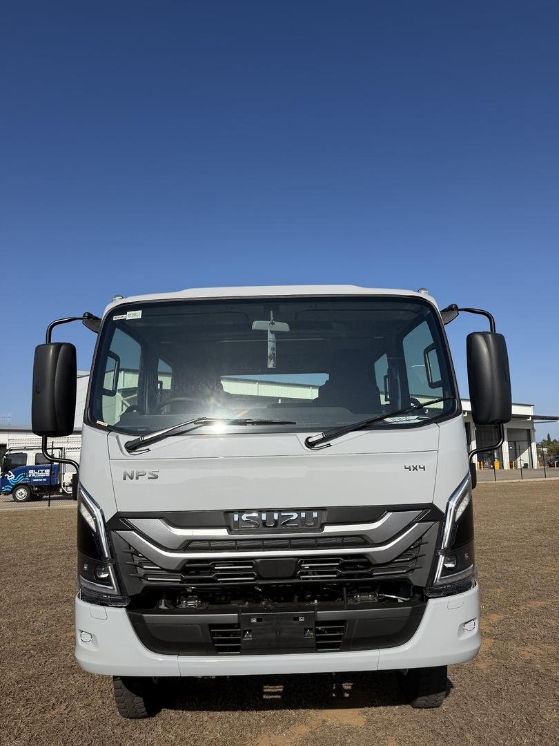 2026 Isuzu N Series image 6