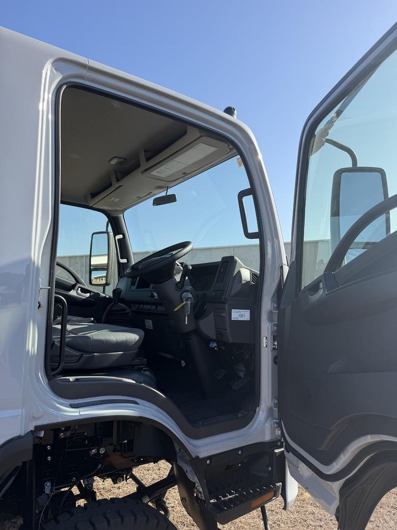 2026 Isuzu N Series image 9