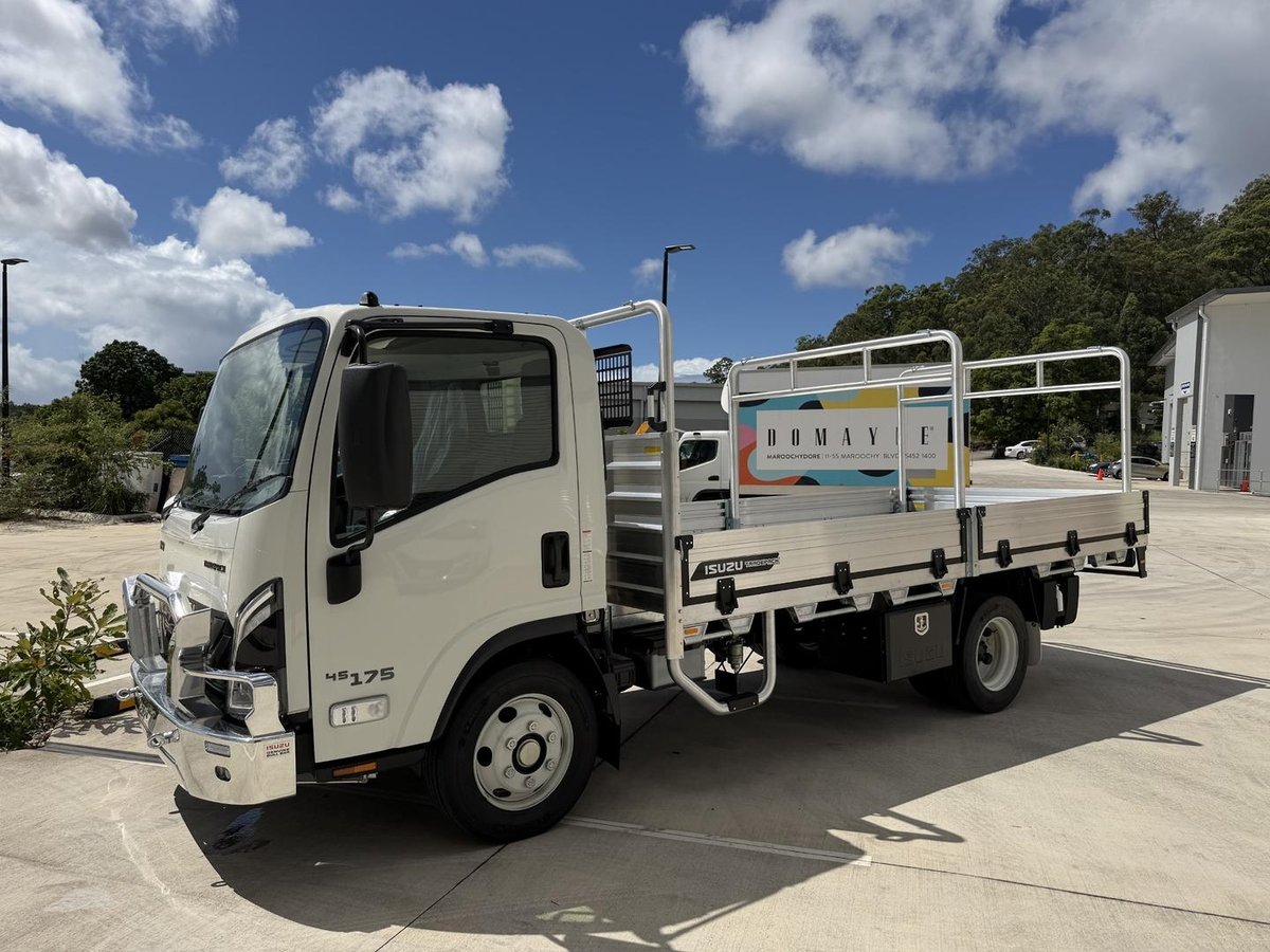 2026 Isuzu N Series NPR 45/65-175 MT D34 Tradepack image 4