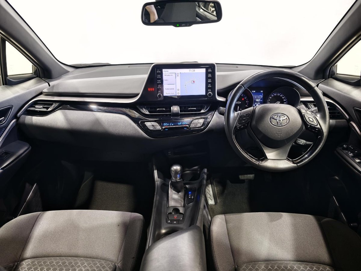 2021 Toyota C-HR GXL NGX10R image 15