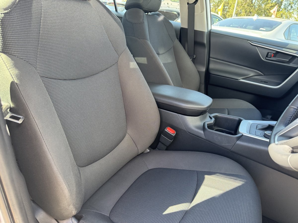 2022 Toyota RAV4 GX AXAH54R 4X4 On Demand image 13