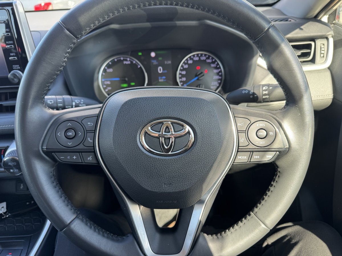 2022 Toyota RAV4 GX AXAH54R 4X4 On Demand image 16