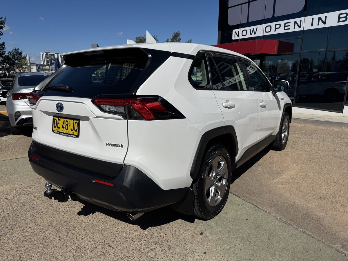 2022 Toyota RAV4 GX AXAH54R 4X4 On Demand image 7