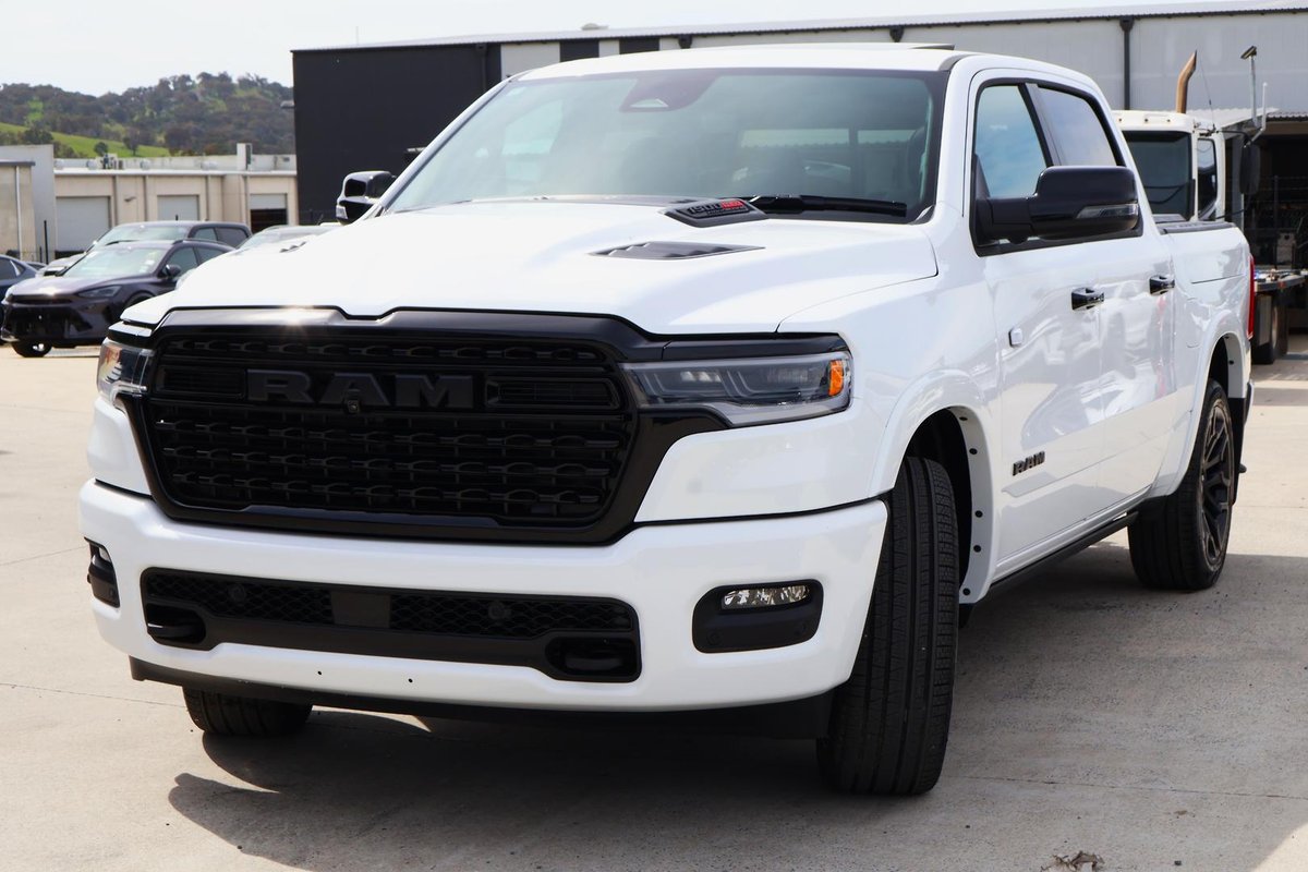 2026 RAM 1500 Limited Hurricane HO RamBox DT MY26 4X4 Dual Range image 3