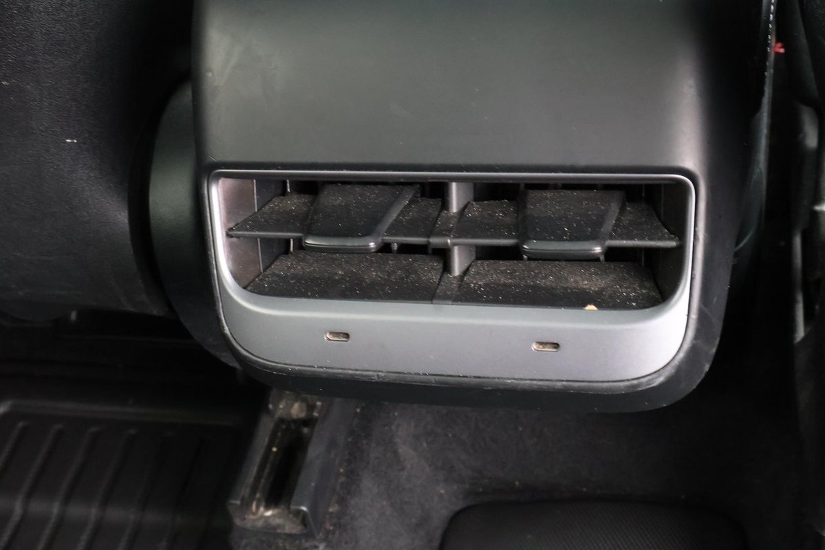 2023 Tesla Model Y Rear-Wheel Drive image 24