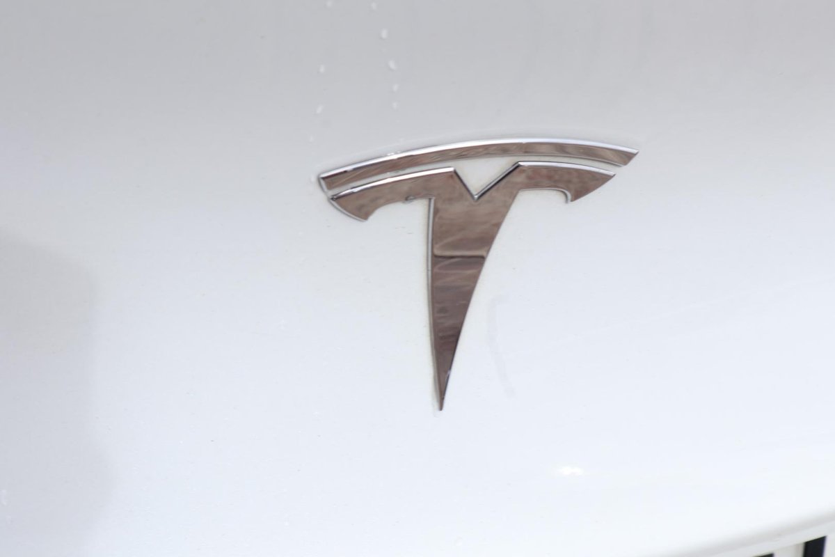 2023 Tesla Model Y Rear-Wheel Drive image 33
