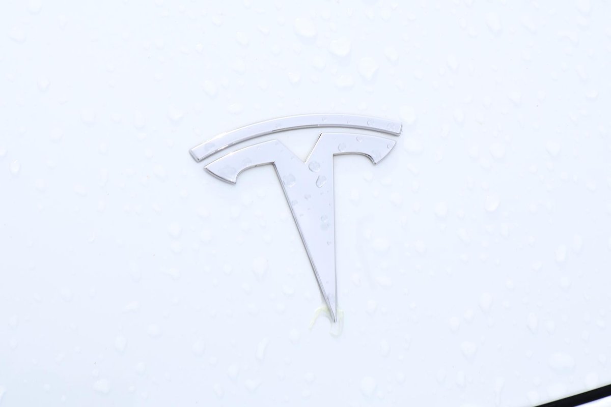 2023 Tesla Model Y Rear-Wheel Drive image 34