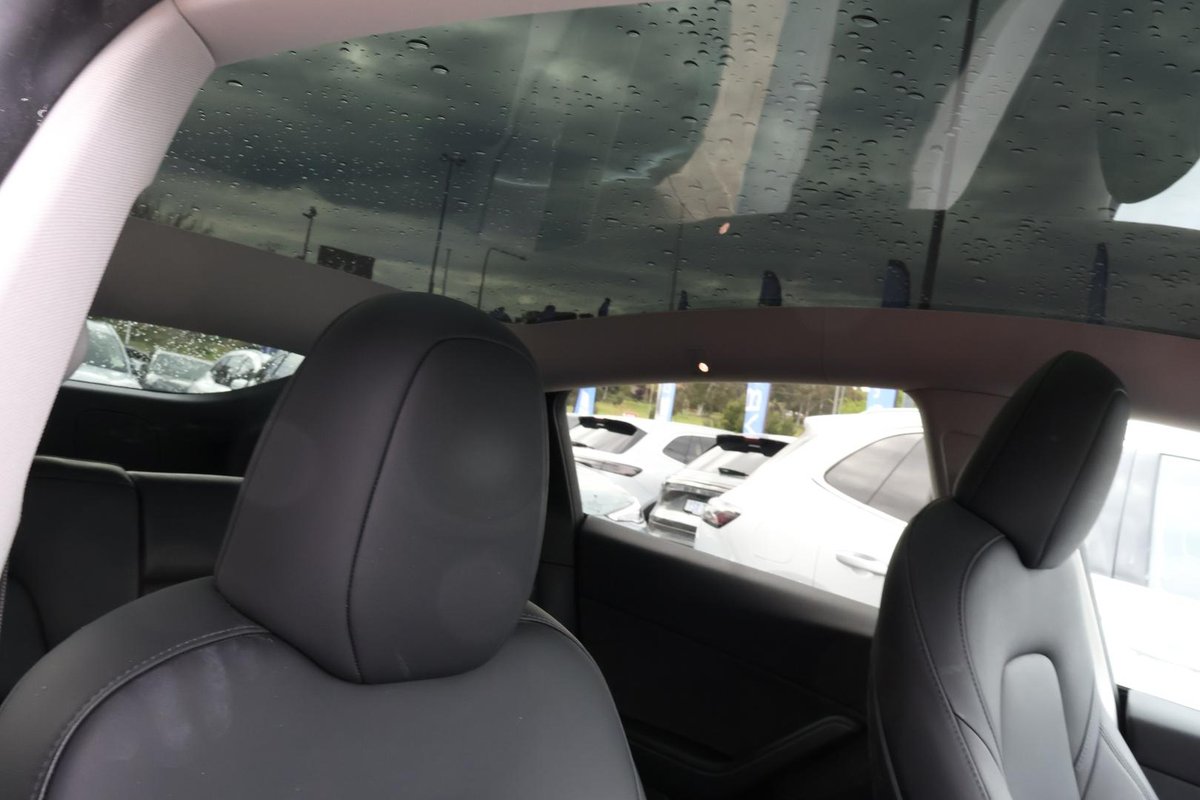 2023 Tesla Model Y Rear-Wheel Drive image 8